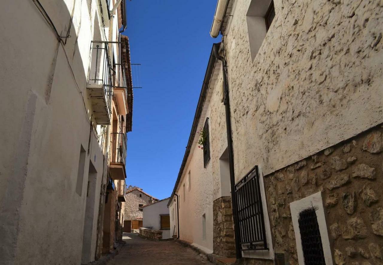 Hostal Restaurante San Millan โอริฮัวลา เดล เตรเมดัล ภายนอก รูปภาพ