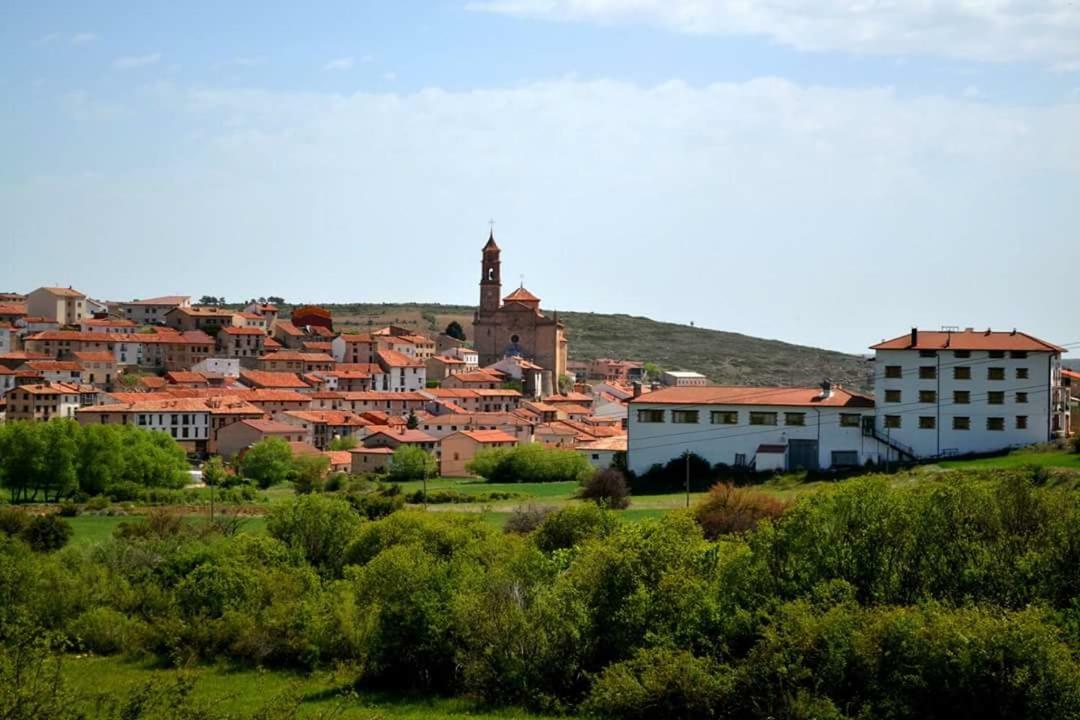 Hostal Restaurante San Millan โอริฮัวลา เดล เตรเมดัล ภายนอก รูปภาพ
